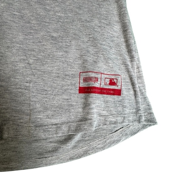 Baseballism Women’s XXL T-Shirt Gray Heart St Louis Hat MLB Fan Tee Casual - Picture 2 of 9